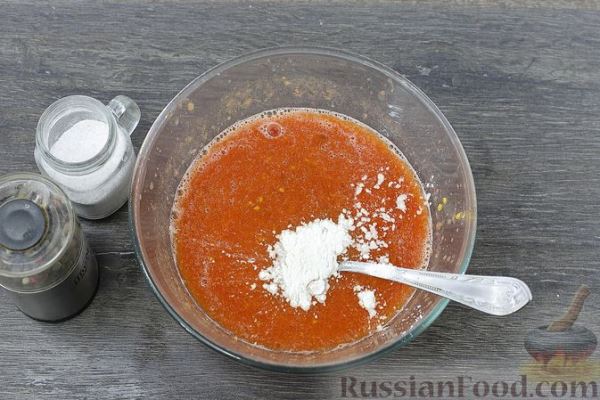 Постные тефтели из риса и грибов в томатном соусе